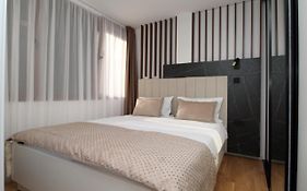 Ambient Apartman